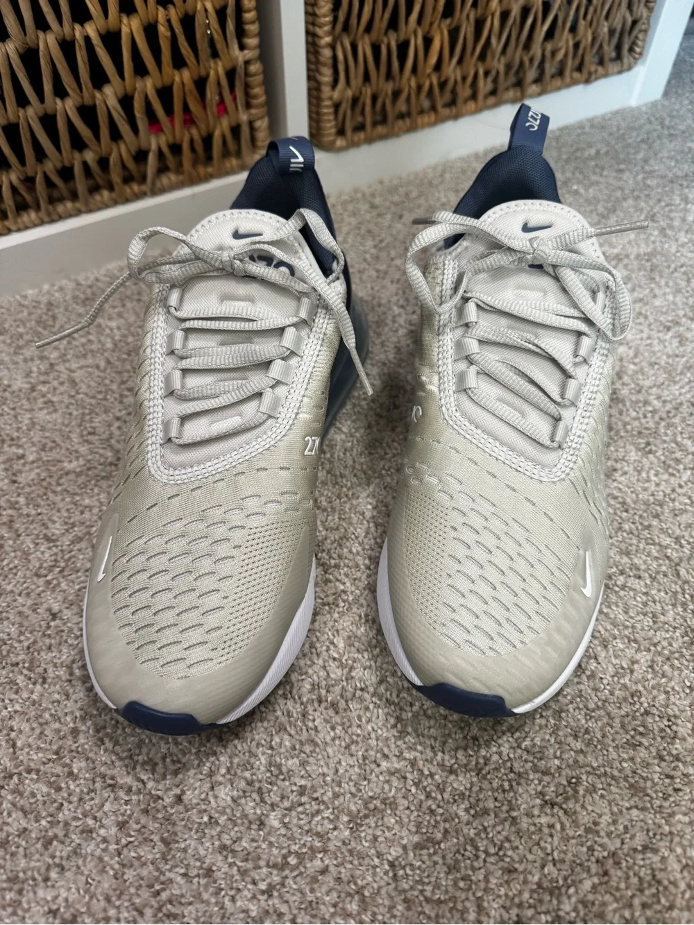 Nike Air Max 270 Leather-Textile Sneaker - Beige & Navy